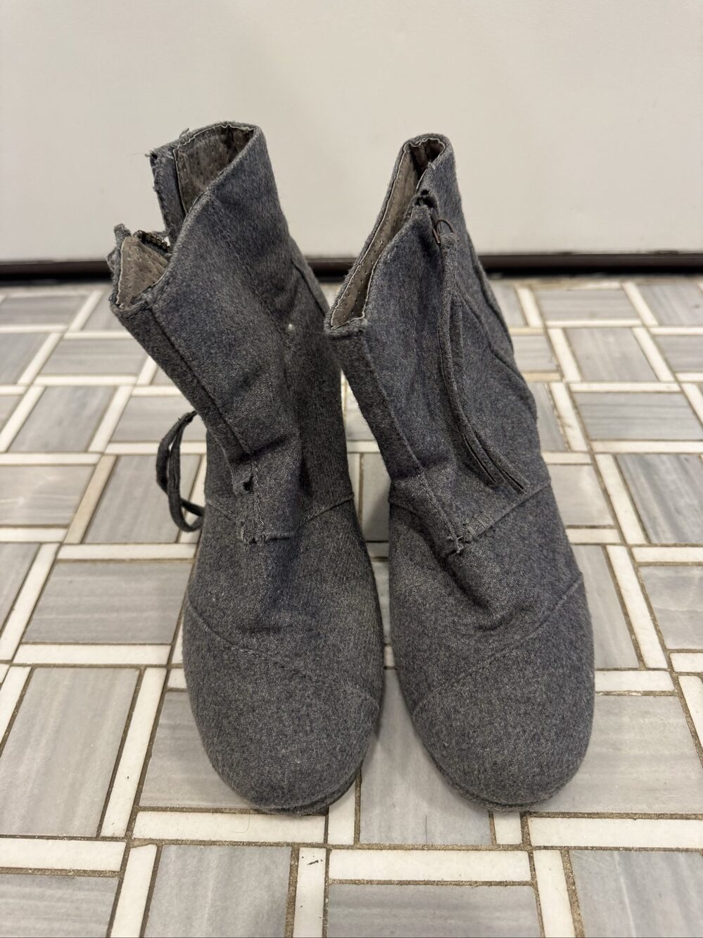 Women’s TOMS Wedge Ankle Boots - Charcoal Gray - Size 7.5